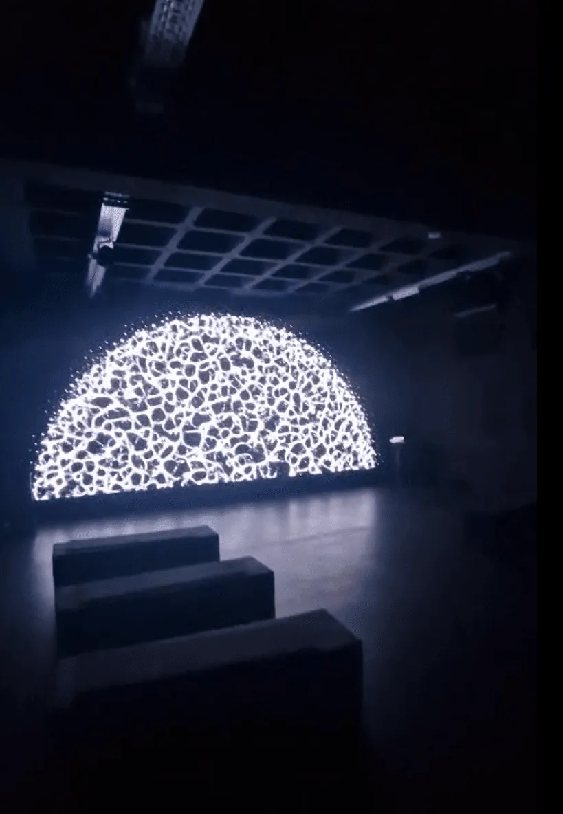 Monochrome Art: der Dome